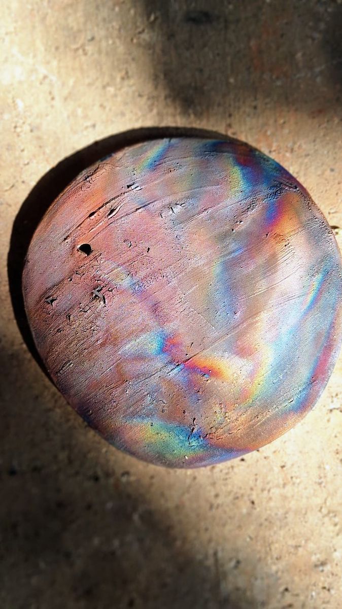 Queima a carvão · Raku iridescente